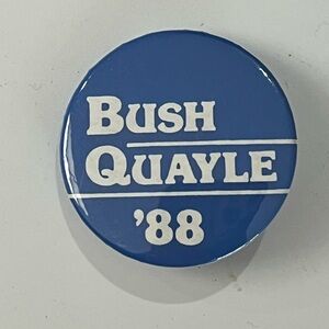 Campaign Politcal Button / Pin Bush Quayle 1988